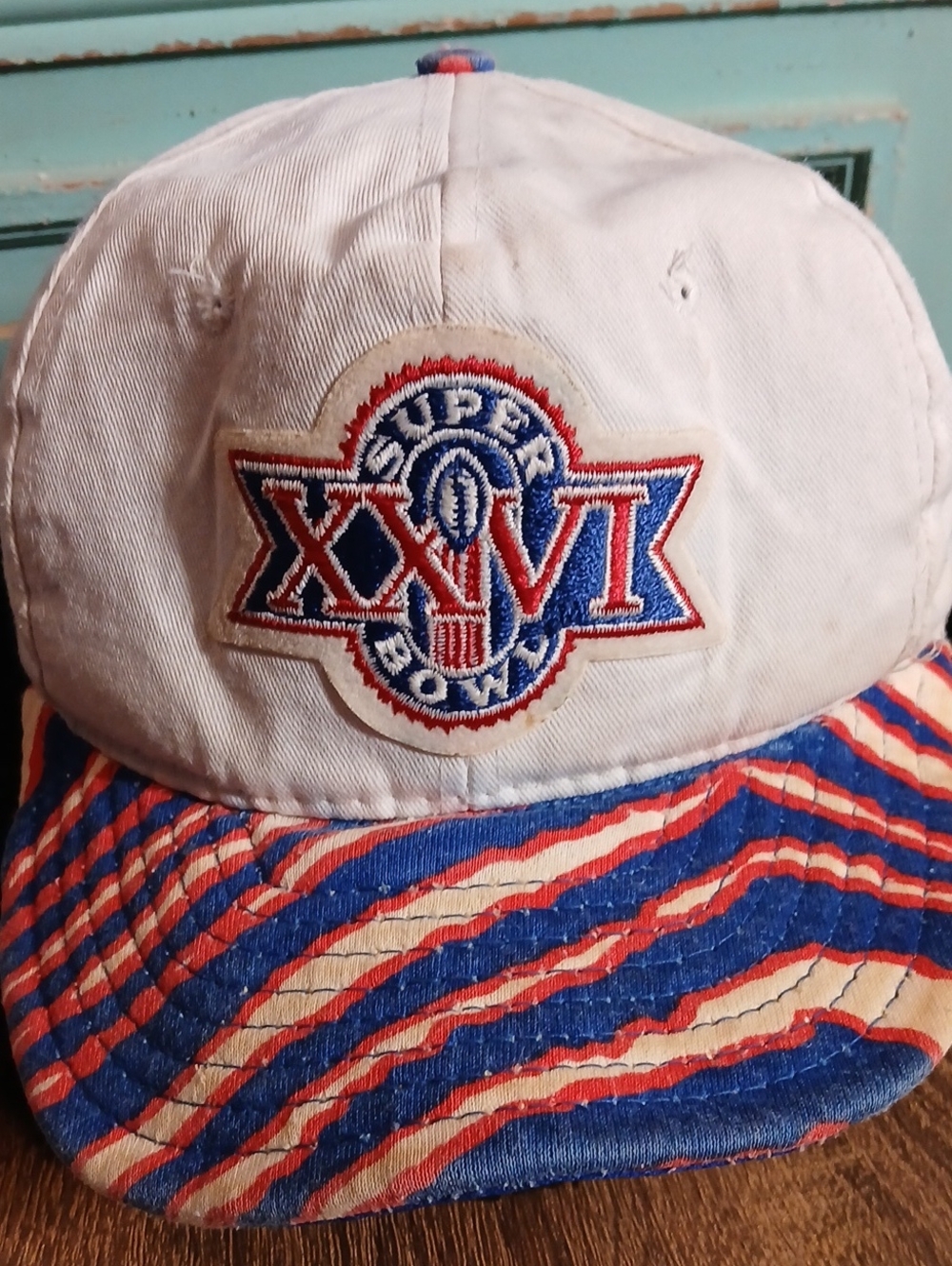 NFL Vintage White Hat with Blue and Red Logo Superbowl 1992 Distressed Cap